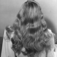 Actress-Veronica-Lake-Vintage-Hair