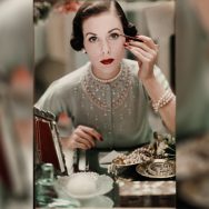 Vintage-makeup-oxblood-lipstick-eyeliner-pearls