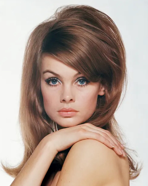 Jean Shrimpton 1960s model with swoop bangs
